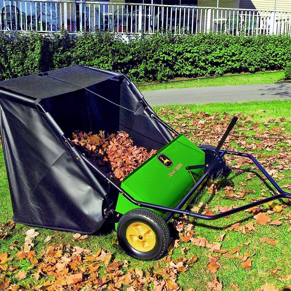 John Deere 42测 Tow-Behind Lawn Sweeper, 24 cu. ft. Capacity, Adjustable Brushes