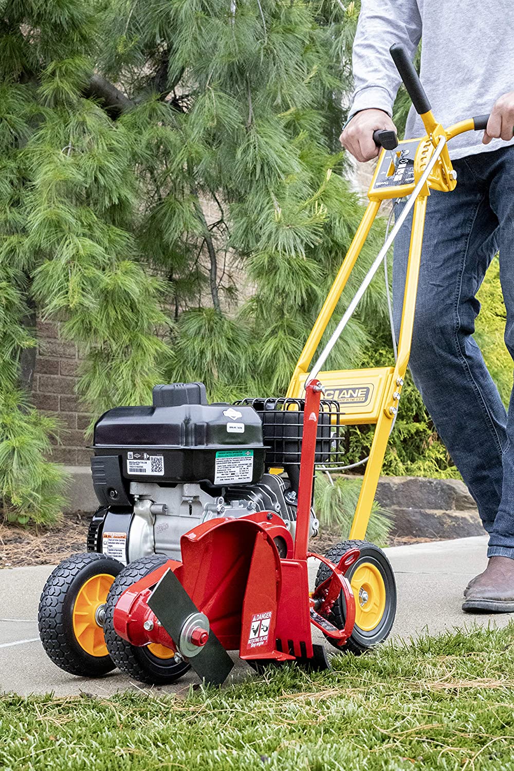 2025 101-5.5GT-7Gas Powered Lawn Edger, 5.50 Gross Torque/3.5 HP B&S Engine 7′′ Wheels