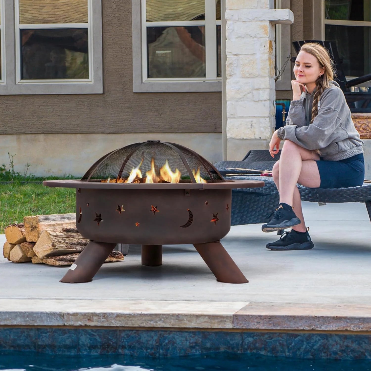 SUNCREAT 42�� Patio Fire Pit Wood Burning with Mesh Spark Screen, Bonfire Outdoor firepit with Fireplace Poker, Black