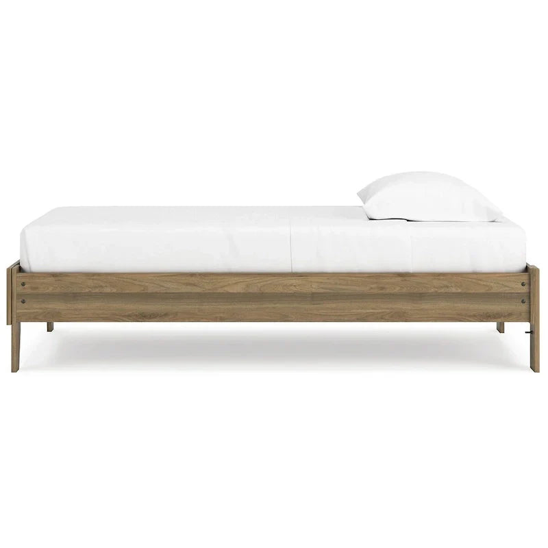 Signature Design by Ashley Deanlow Honey Wood Platform Bed