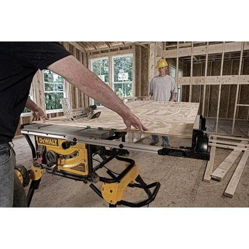 DEWALT 10 Inch Table Saw, 32-1/2 Inch Rip Capacity, 15 Amp Motor, With Rolling