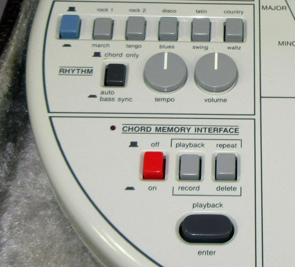 Suzuki Omnichord OM 84 System Two w/ Hard Case Power Supply Manual TESTED! WORKS