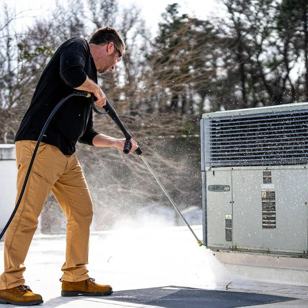 Petrol-powered cold water pressure washer with 420 cm3 engine, 4400 PSI (286 bar), 4.0 GPM (15.1 l/min).