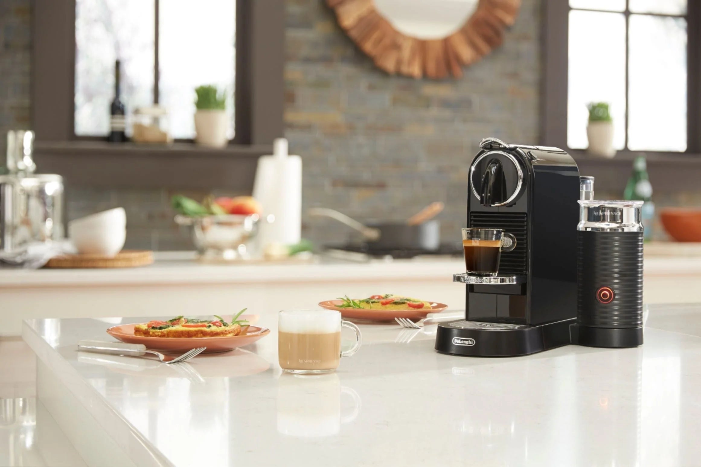 De'Longhi - Nespresso Citiz Espresso Machine by De'Longhi with milk frother - Limousine Black