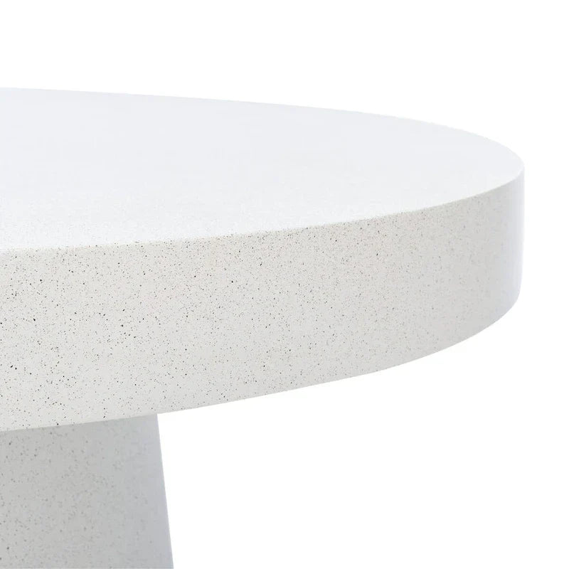 SAFAVIEH Berenice Round Coffee Table - Paper Mache - Dimensions: 31.6" W x 31.6" L x 17.8" H
